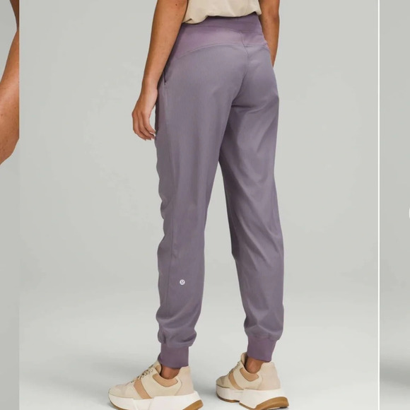 Lululemon Athletica Dance Studio Jogger - Picture 2 of 10